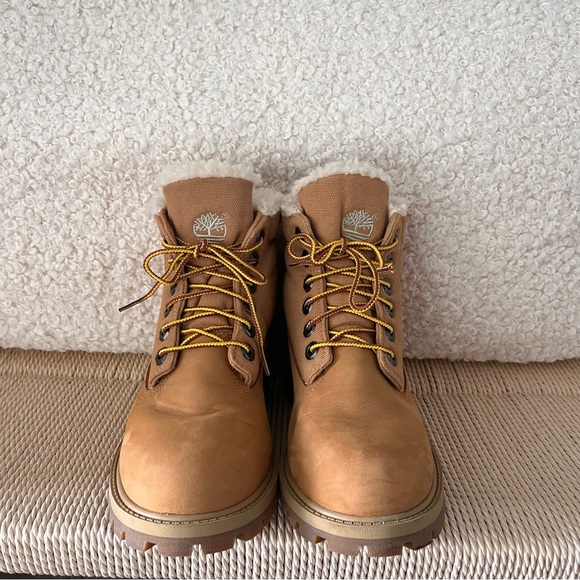 SOLD - Timberland Roll-Top Canvas and Leather Boots Size 4 Junior / 6 Women’s - Picture 2 of 14